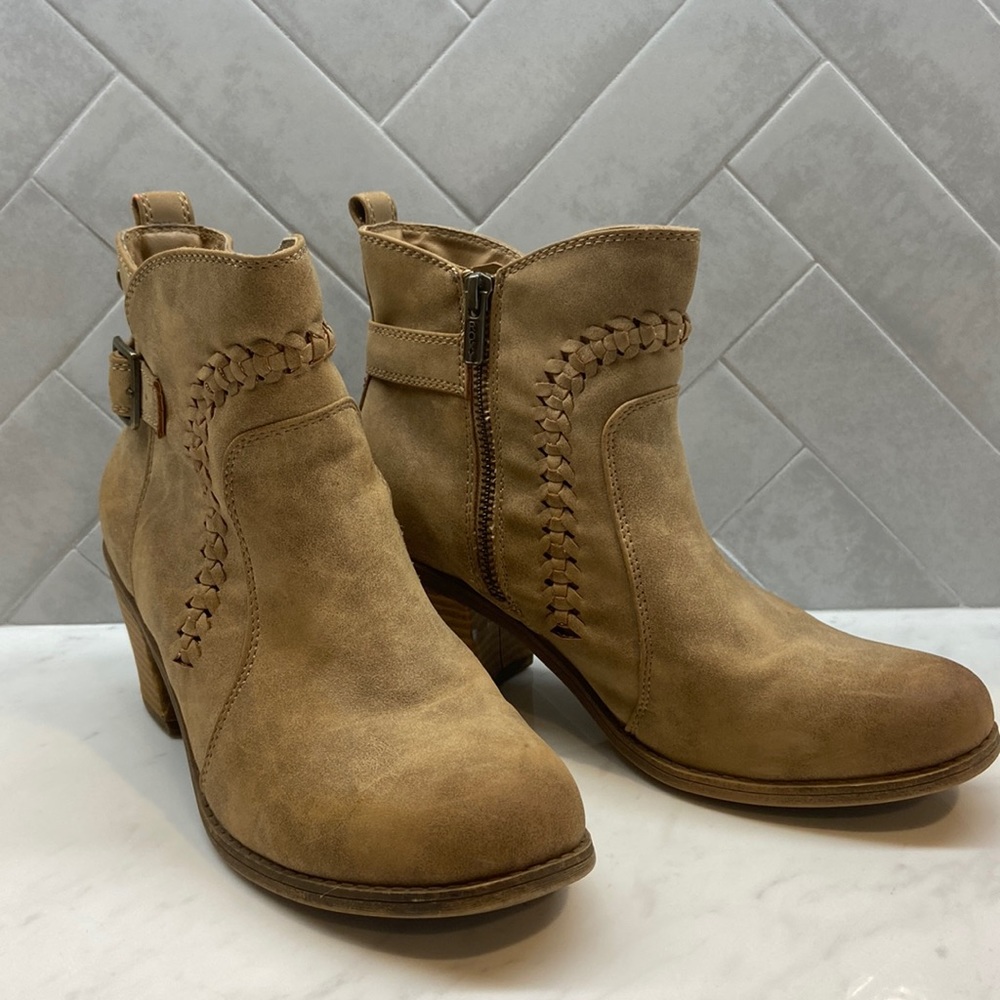 ROXY heeled bootie